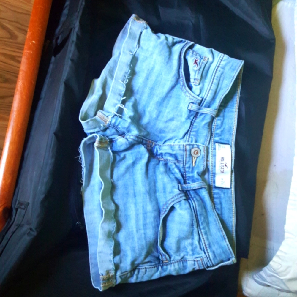 Hollister jean shorts